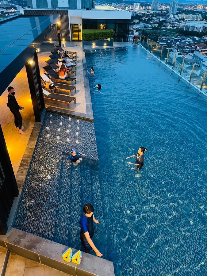 The Base 2 Bed 2 Bath By Numam Pattaya